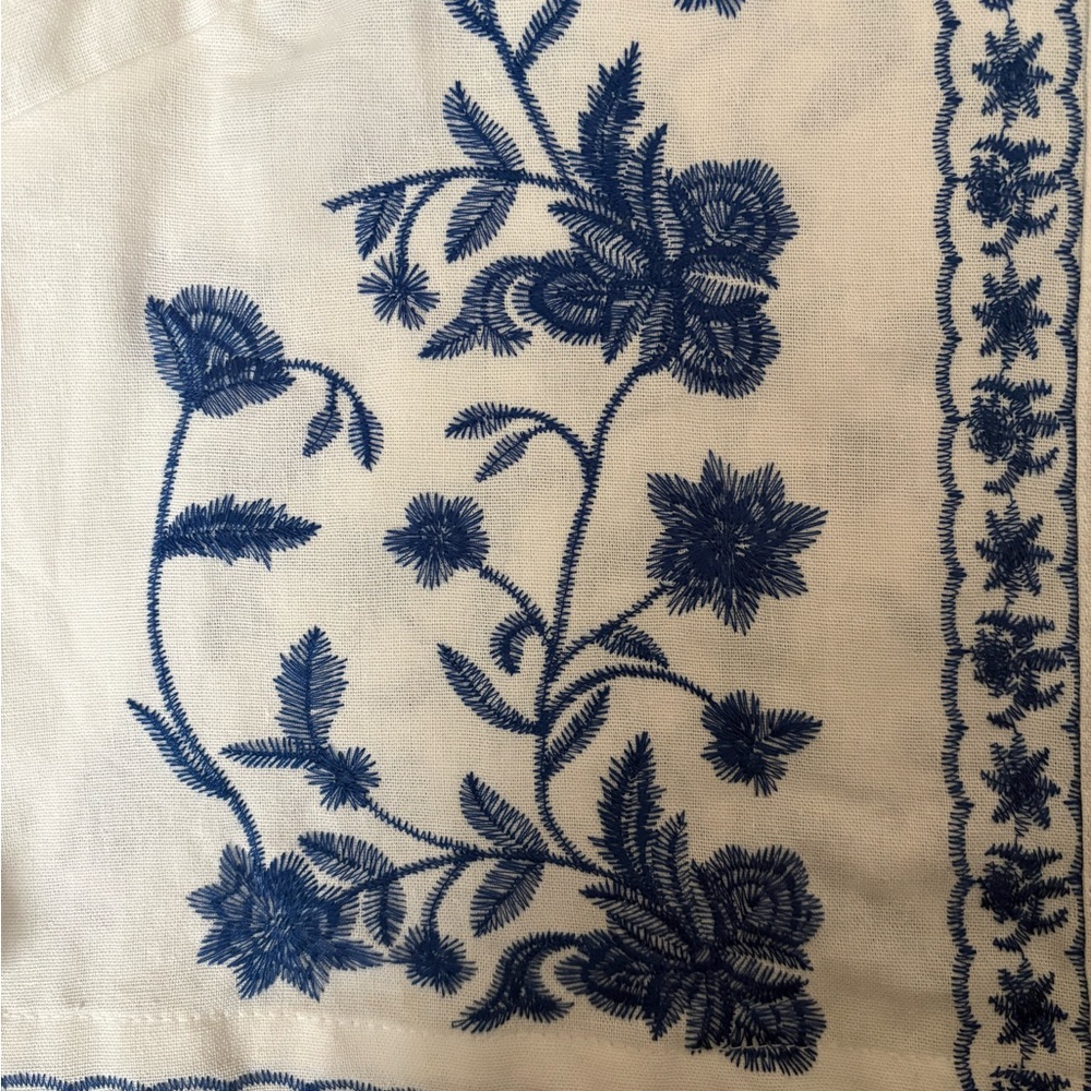 Floral Embroidered White and Blue Women's Blazer- Liv Los Angeles- M - Picture 4 of 5